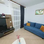 Me Qera Lungomare Medem Appartement *