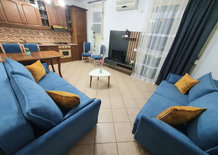 Me Qera Lungomare Medem Vlorë