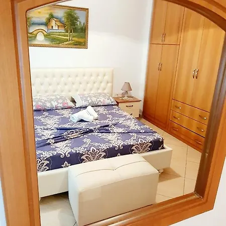 Apartament Me Qera Lungomare Medem *
